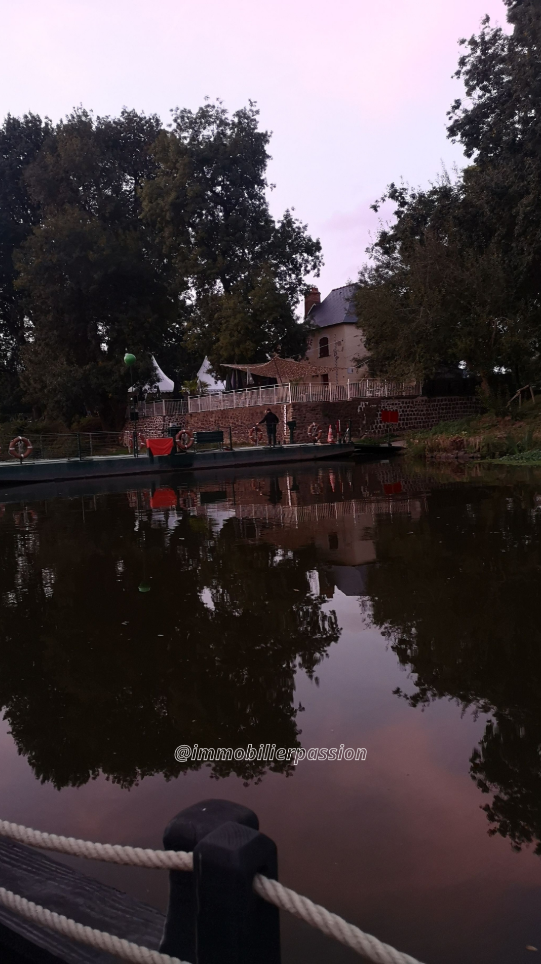 Balade en bateau sur la Mayenne