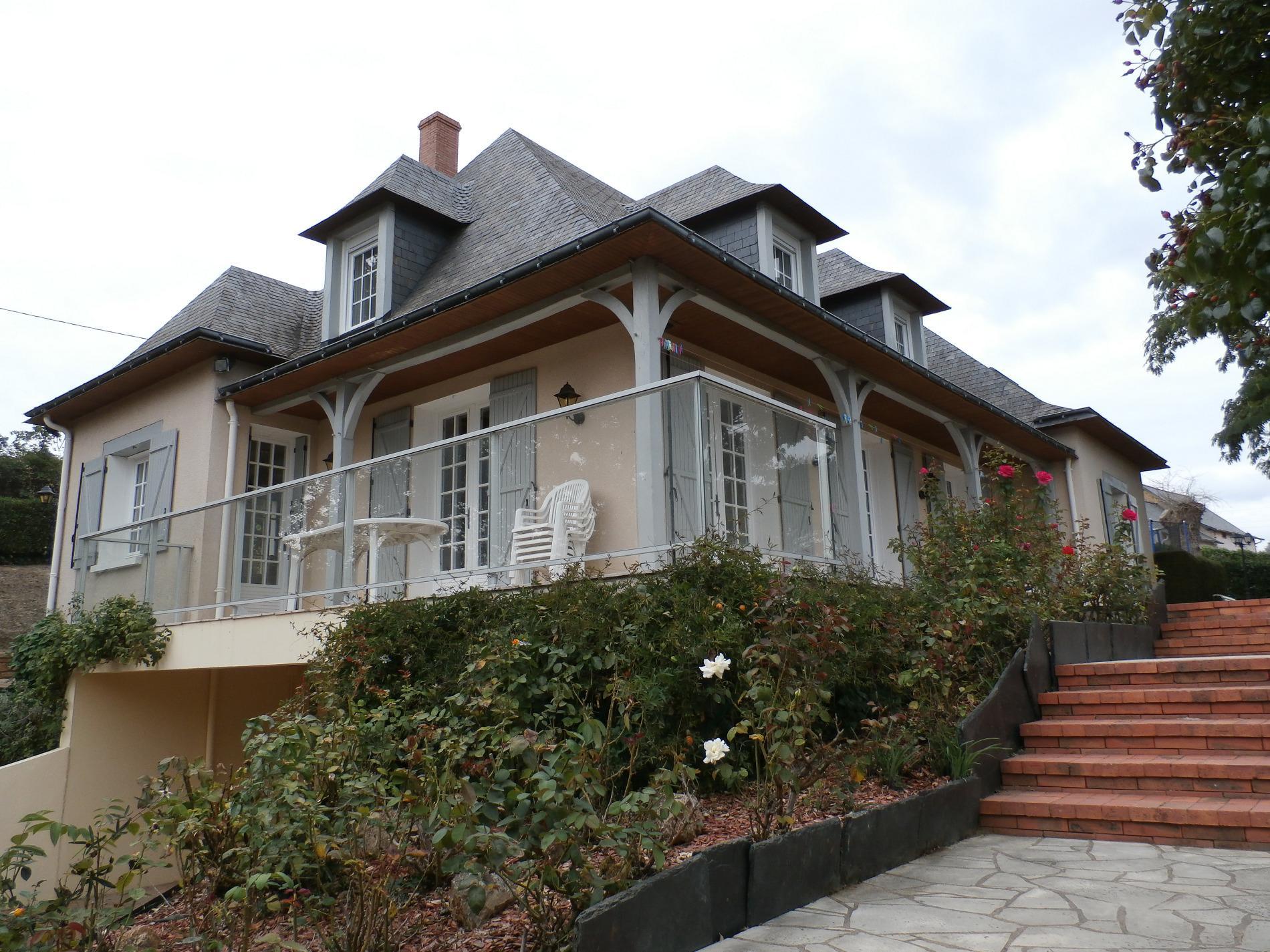 Maison 170 m² hab + sous-sol, Segré