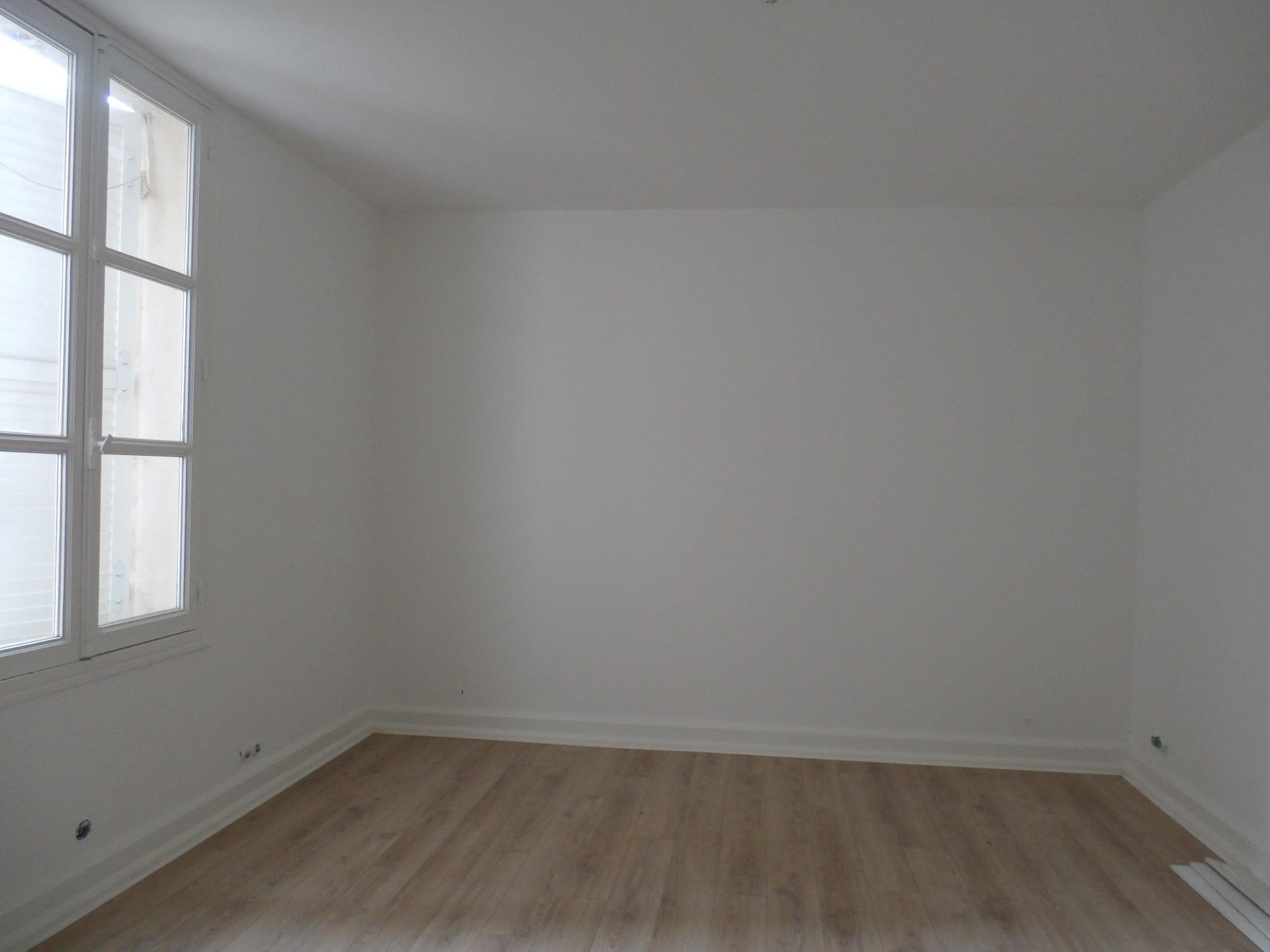 Appartement T3 ou bureau centre-ville ANGERS