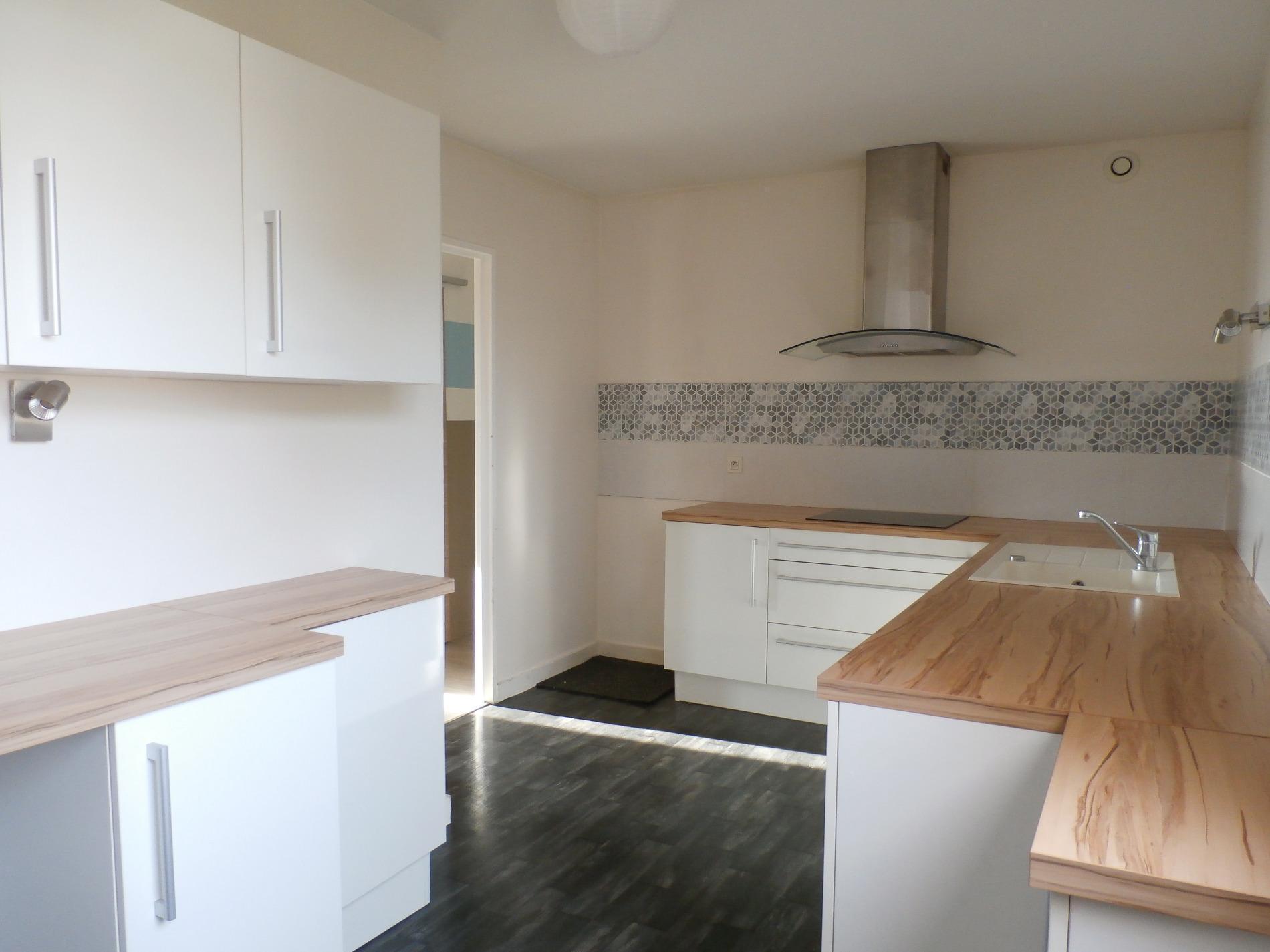 appartement type 4 proche centre