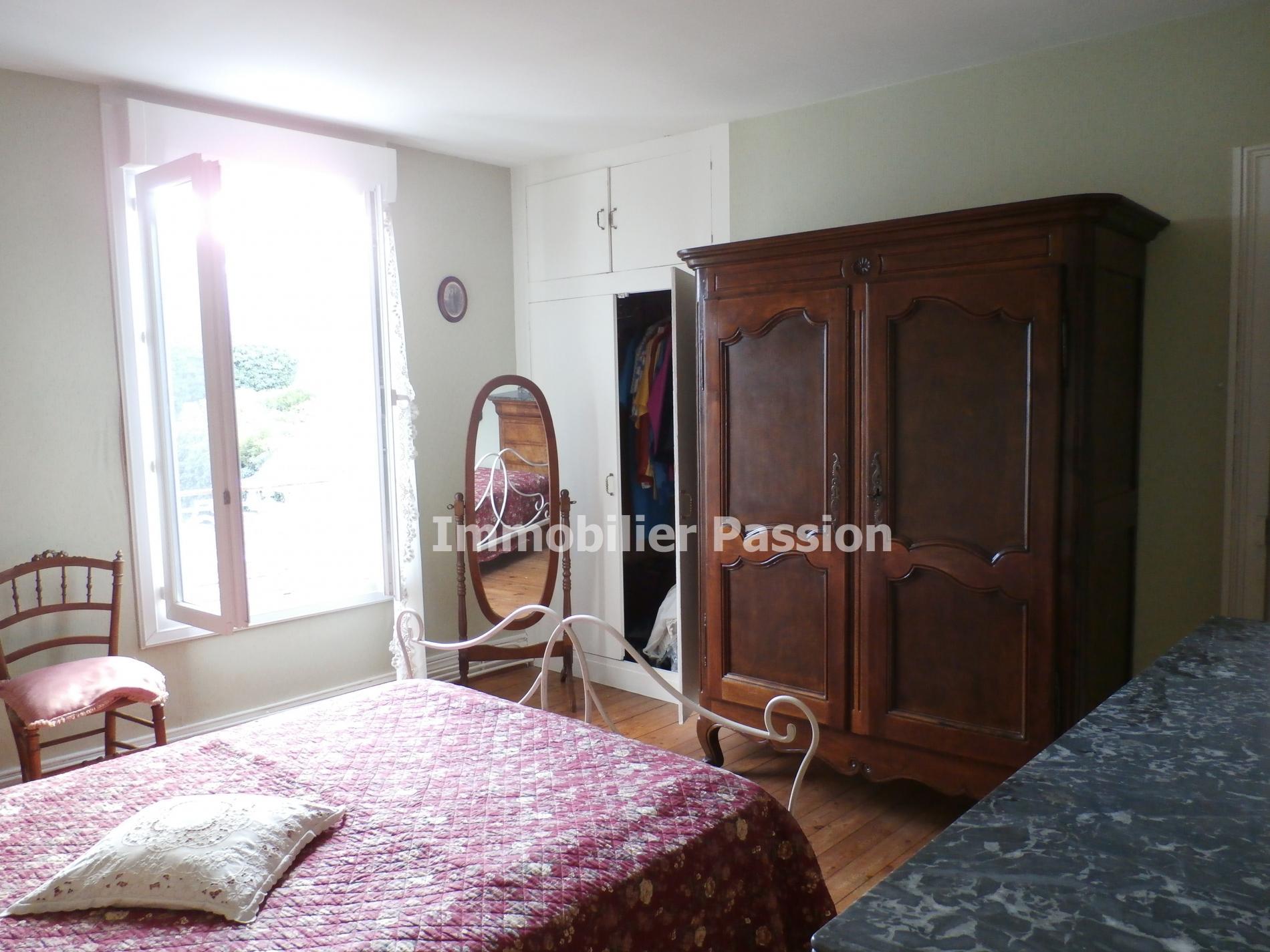 maison T5 Angers MONGAZON