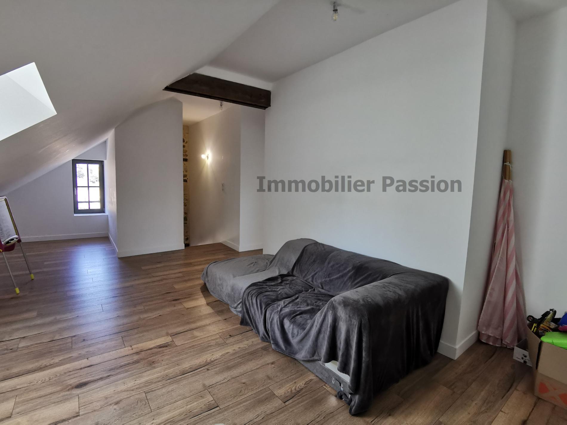 maison ancienne 143 M² hab SEGRE CENTRE