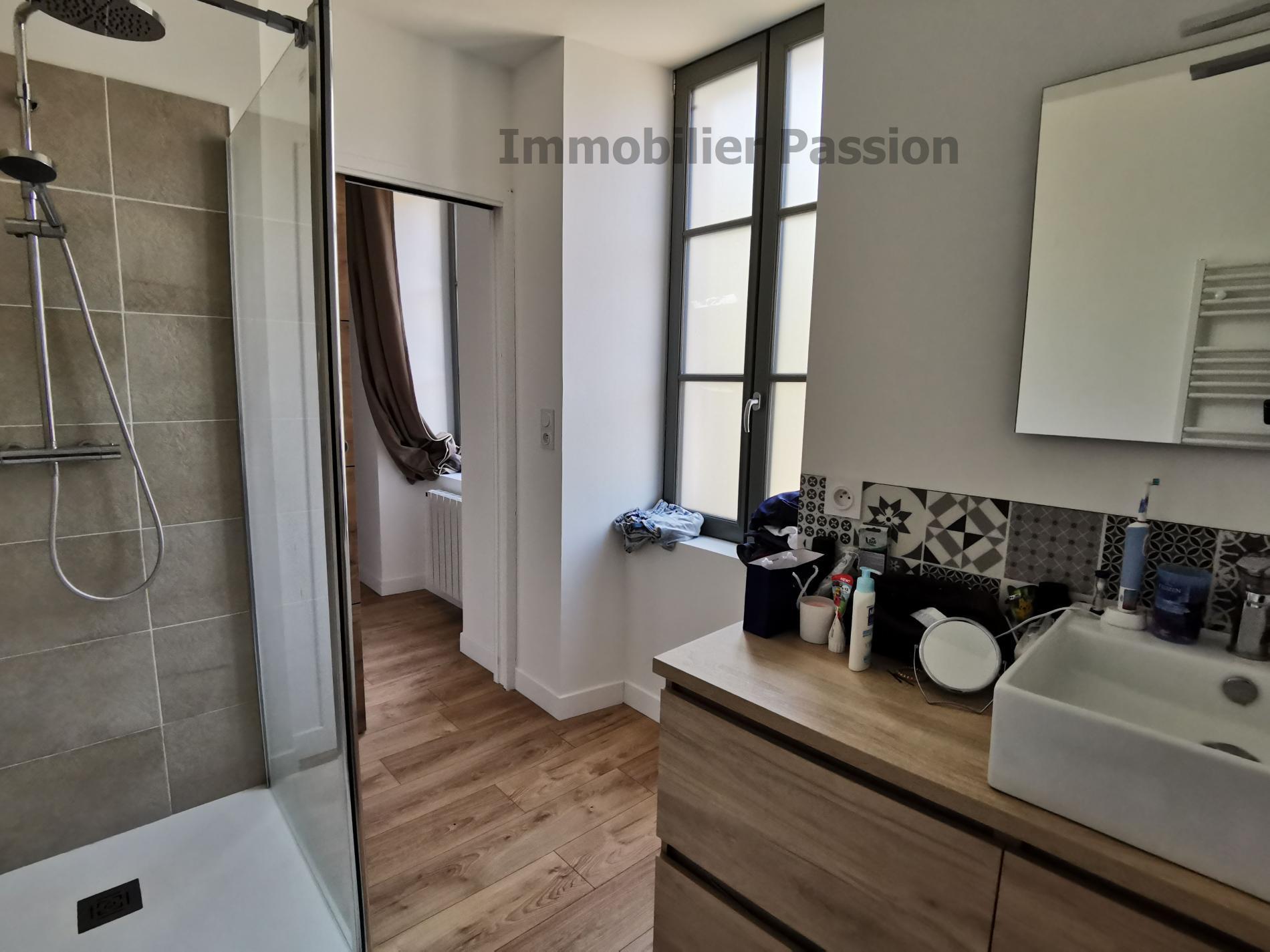 maison ancienne 143 M² hab SEGRE CENTRE