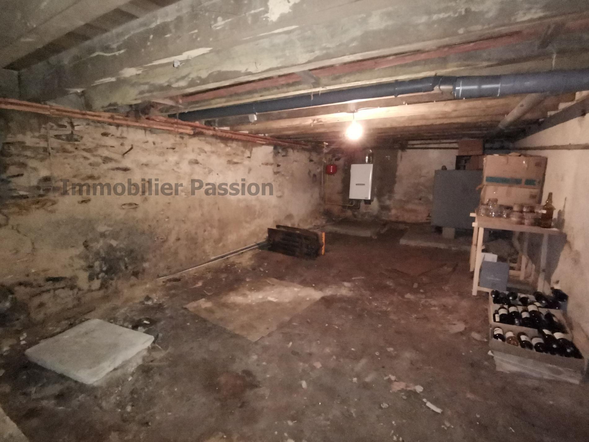 maison ancienne 143 M² hab SEGRE CENTRE