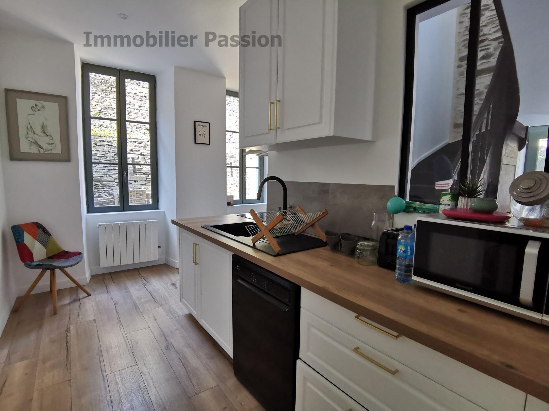 maison ancienne 143 M² hab SEGRE CENTRE