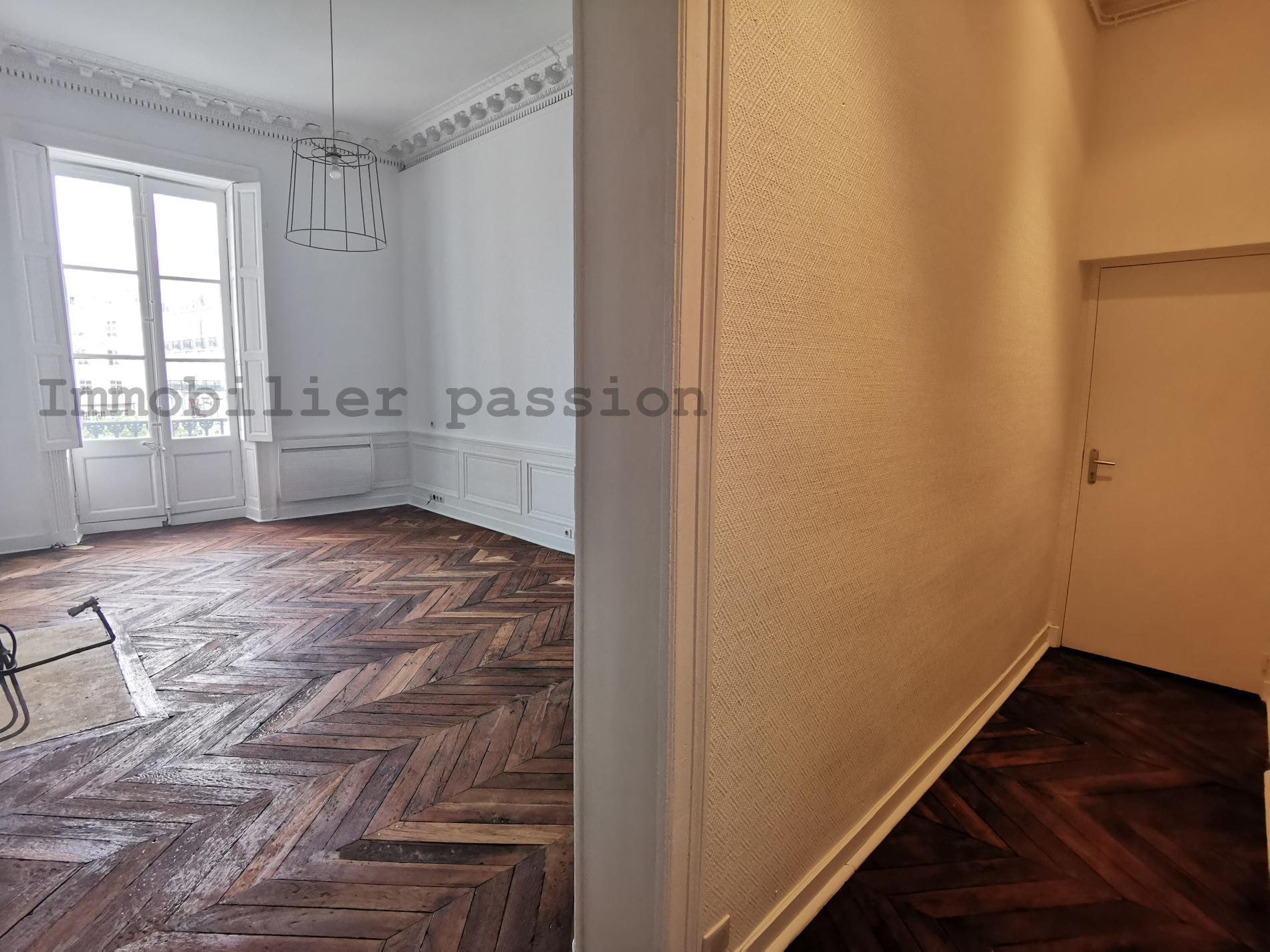 Studio ANGERS place du ralliement