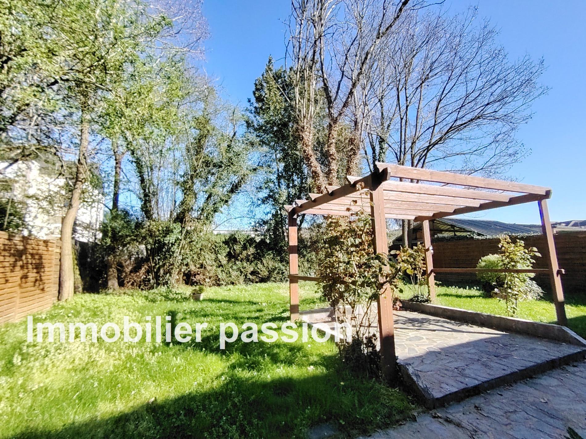 maison atytique 204 m² hab ANGERS-parc de la Garenne