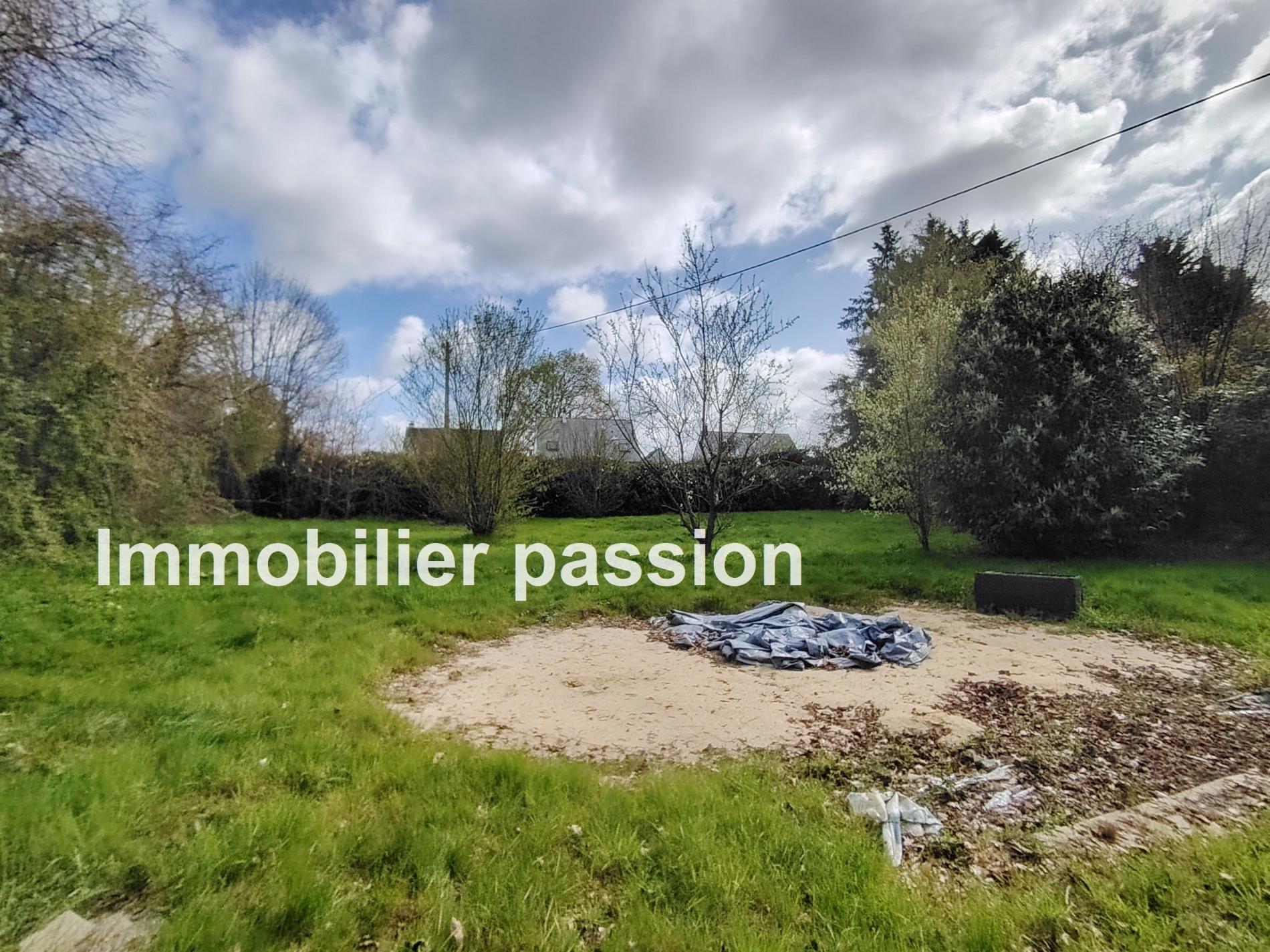 Terrain à construire 1 383 m² FENEU