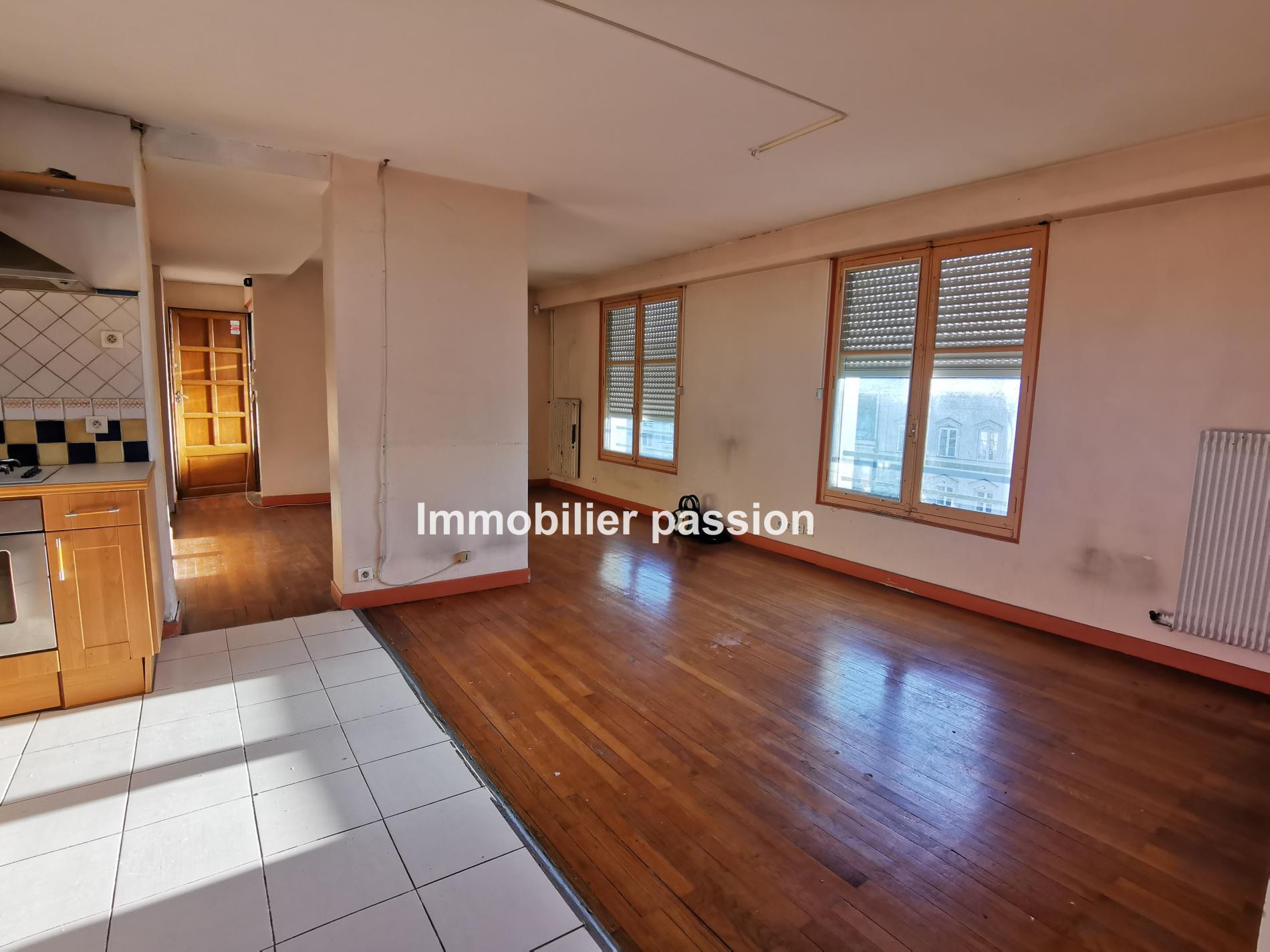 Appart T5- Duplex dernier étage CENTRE VILLE ANGERS