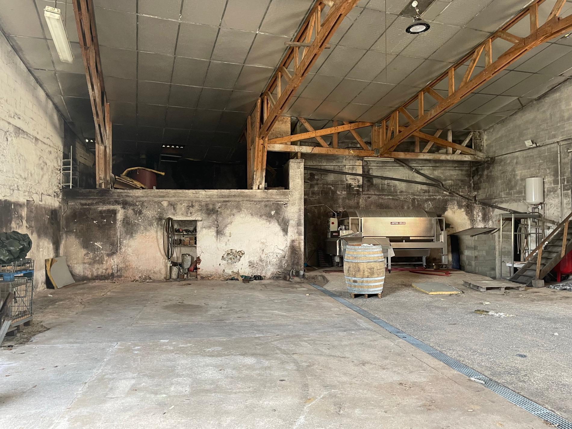 Chai de 400 m² , VAL DU LAYON