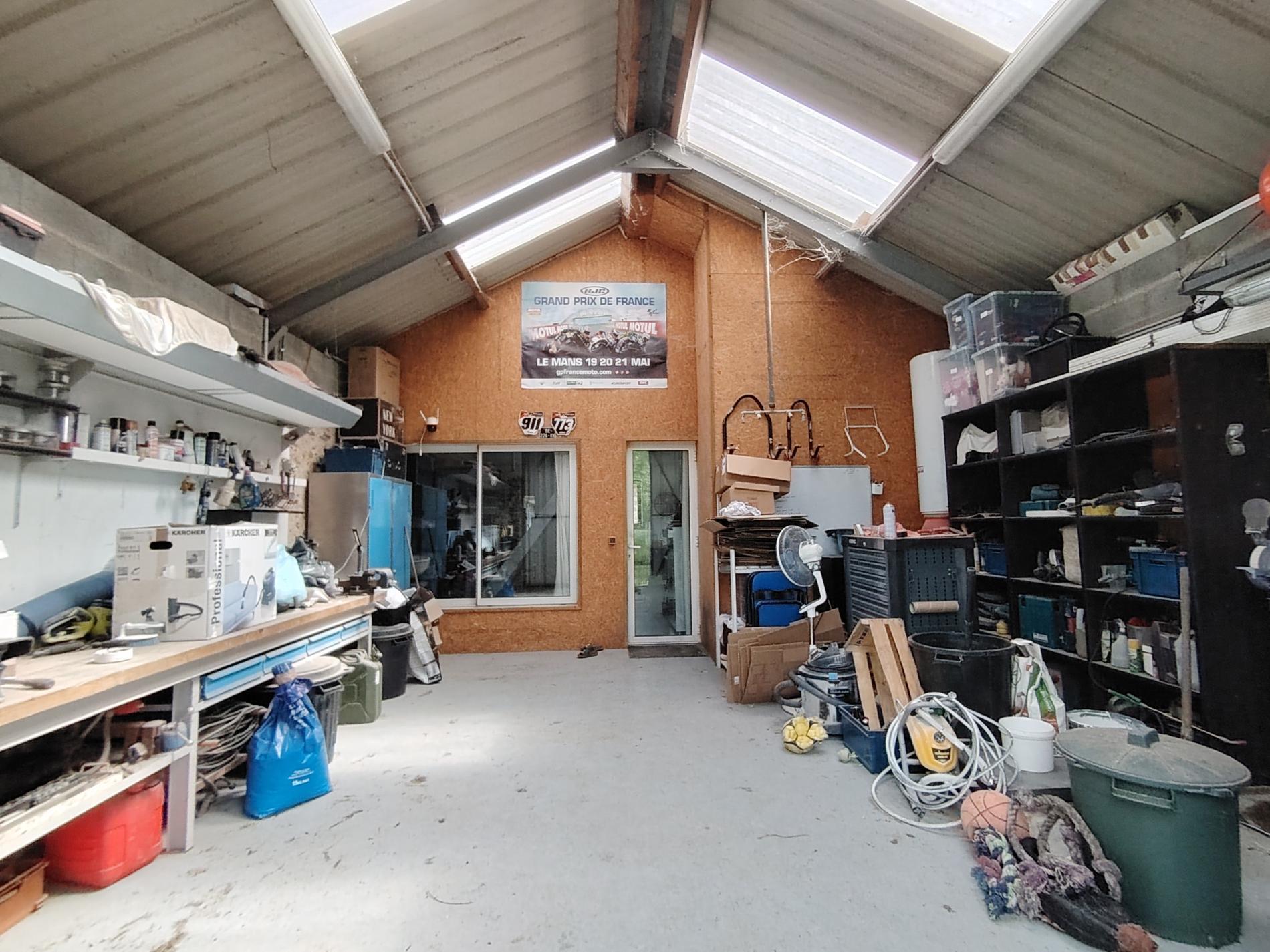 longère rénovée 188 m²-240 m² au sol-ST GEORGES SUR LOIRE