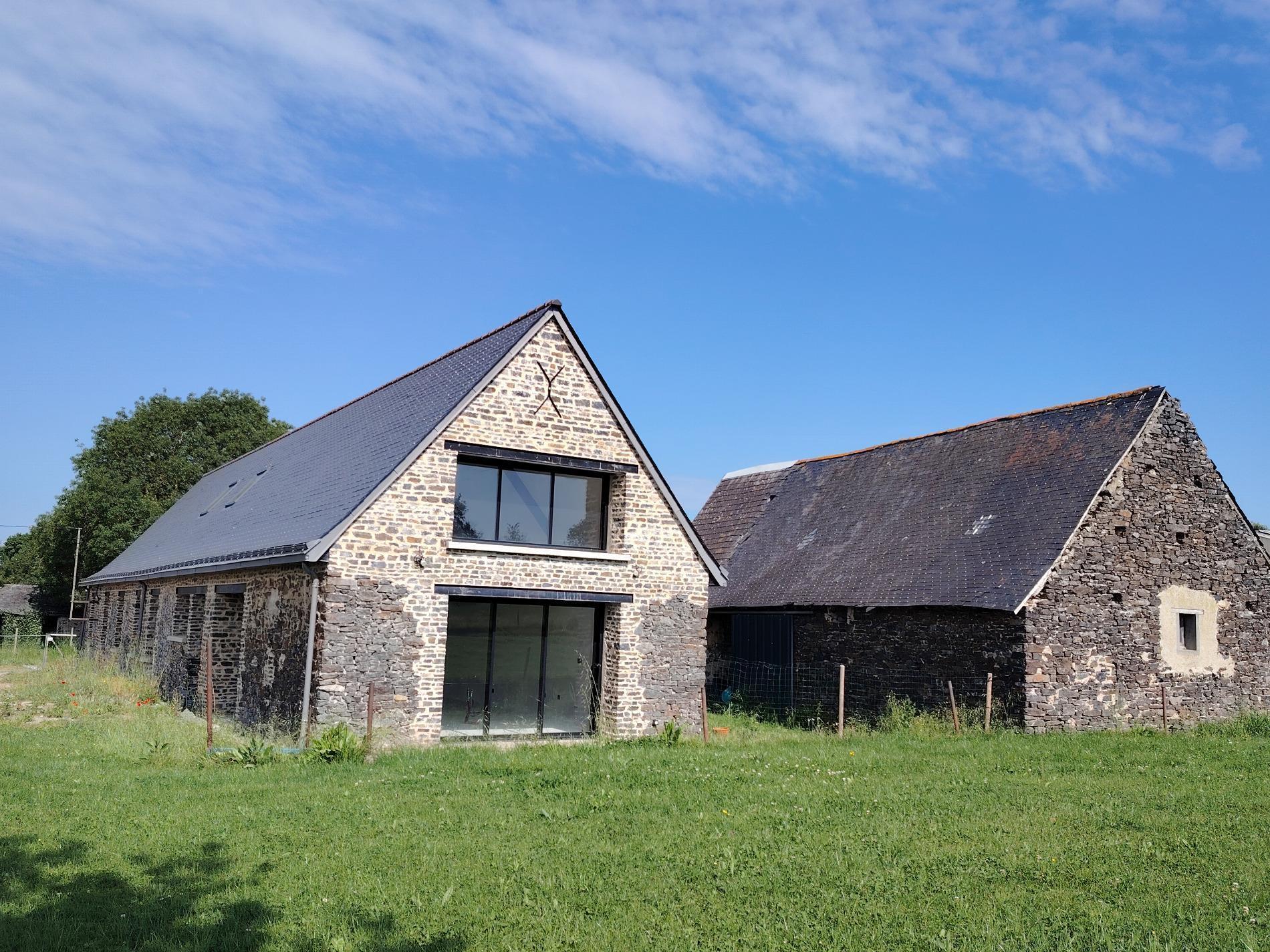 longère rénovée 188 m²-240 m² au sol-ST GEORGES SUR LOIRE