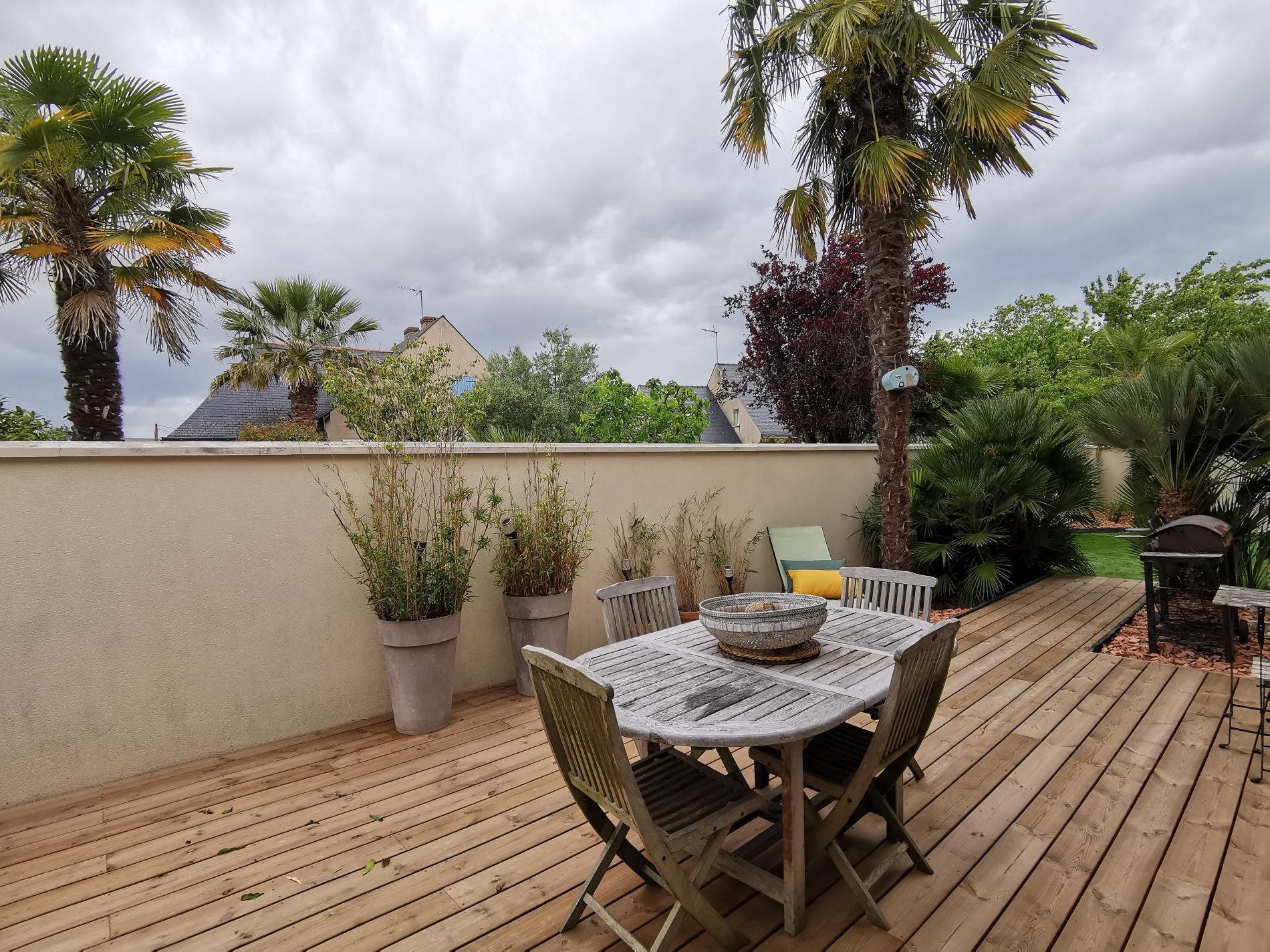 maison contemporaine 190 m² hab. ANGERS CHATENAY-7 SONNETTES