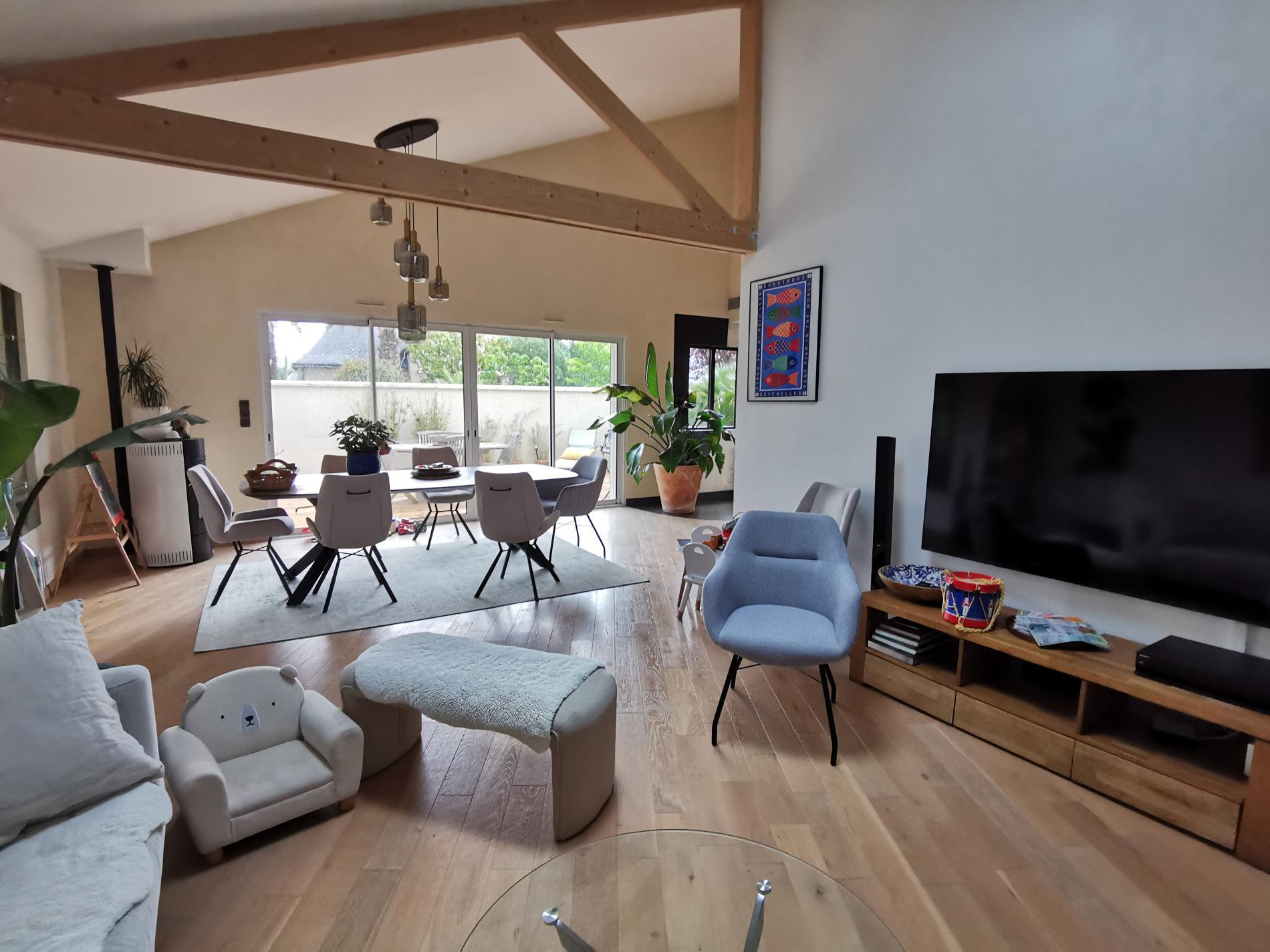 maison contemporaine 190 m² hab. ANGERS CHATENAY-7 SONNETTES