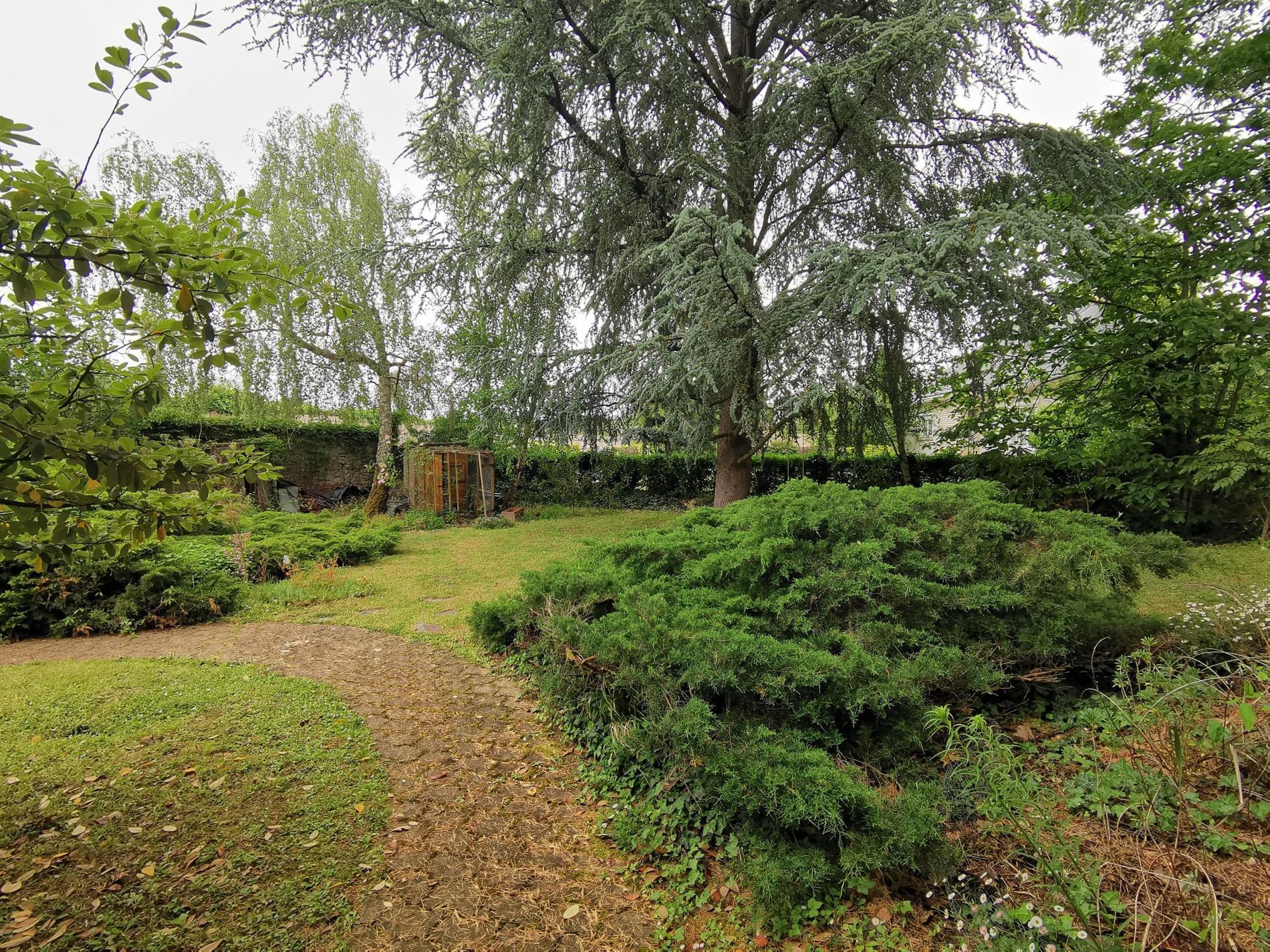 terrain constructible 400 m² ANGERS LYCEE DU FRESNE