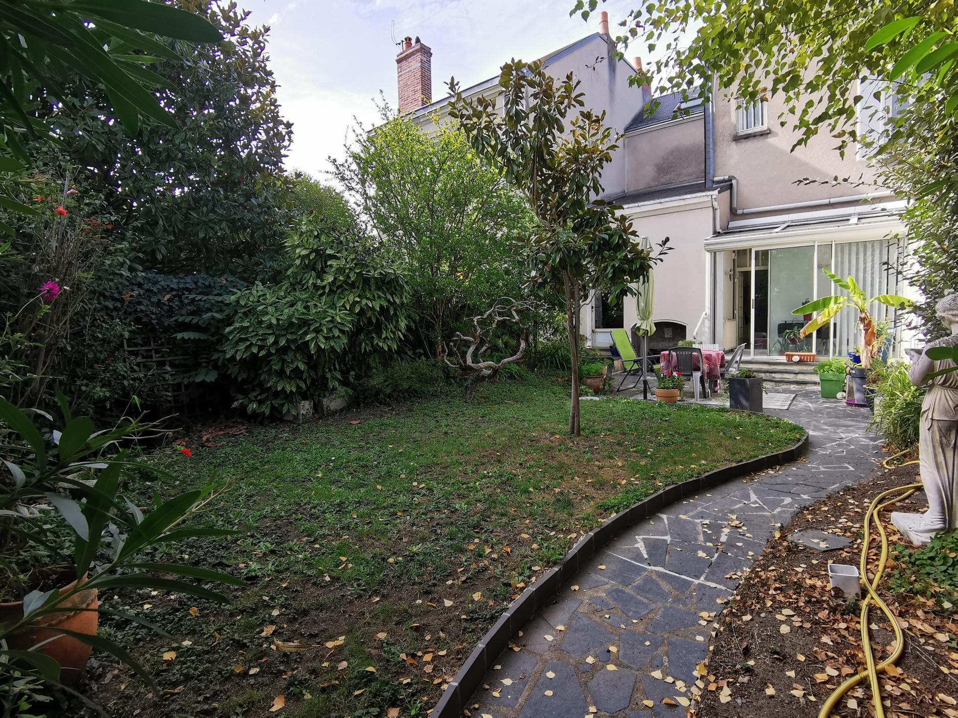 maison ANGERS proche CENTRE VILLE 164 m² hab.