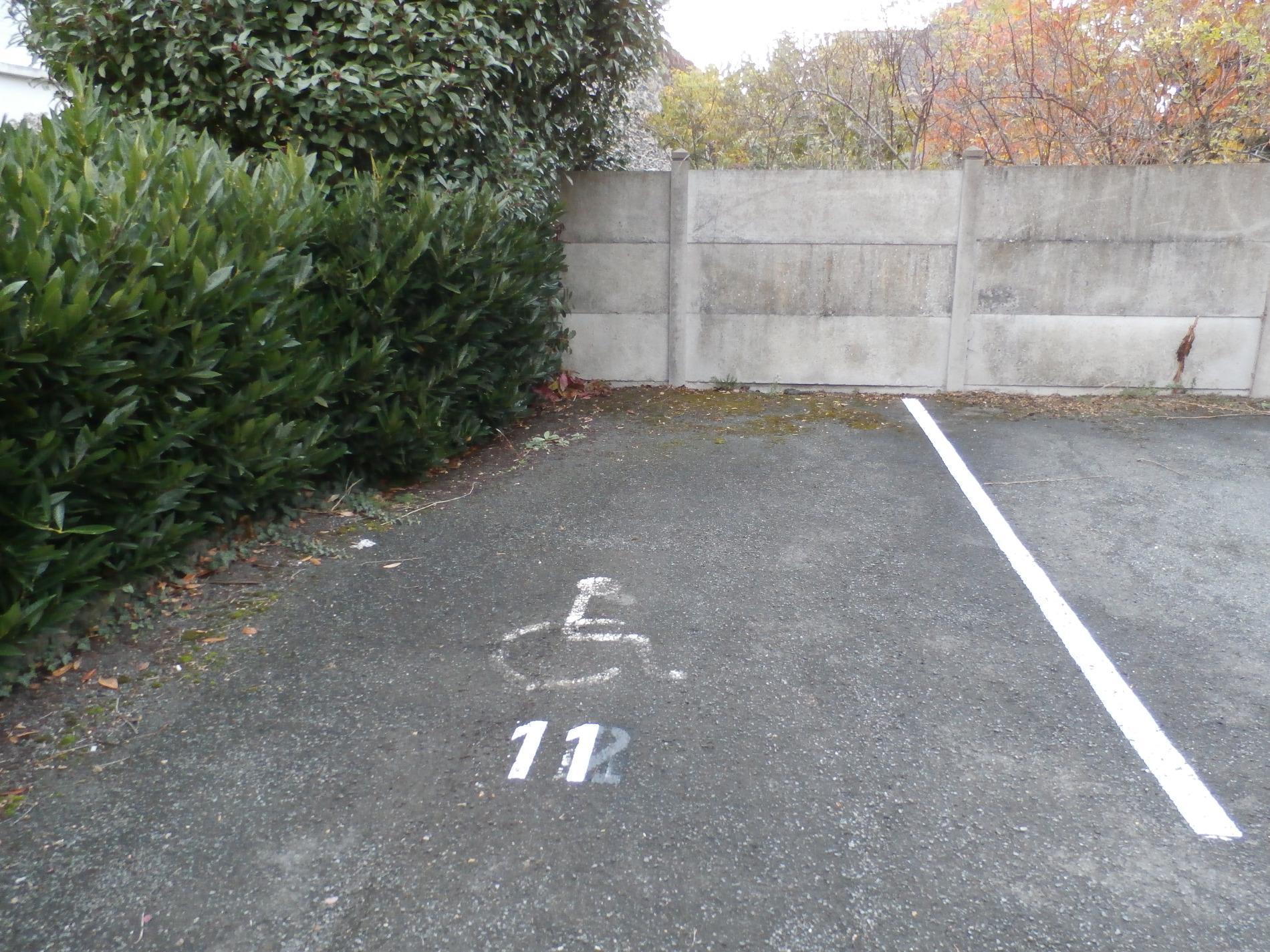 parking sécurisé catho madeleine