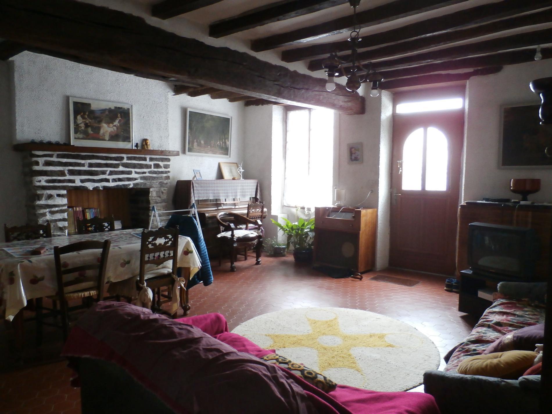 maison st leger des bois 49